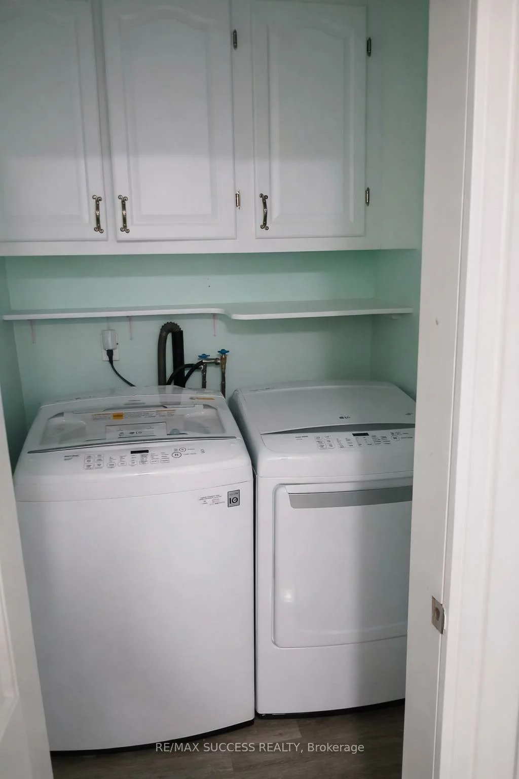 1711, St Johns, Alcona, Innisfil