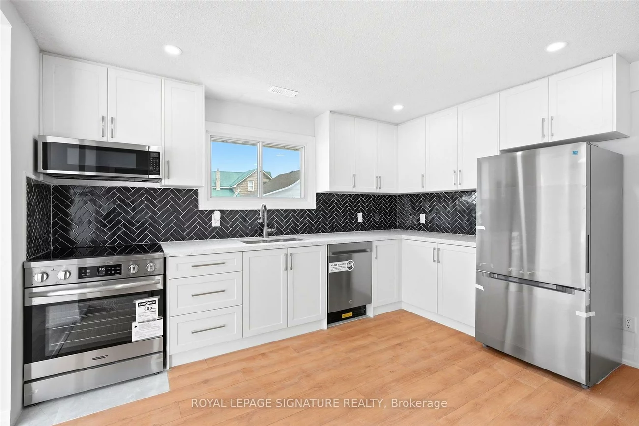 7866, Yonge, Stroud, Innisfil