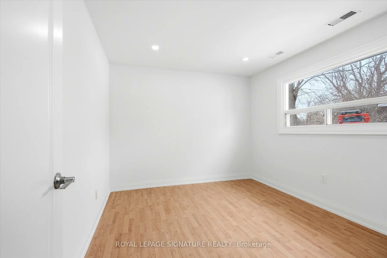 7866, Yonge, Stroud, Innisfil