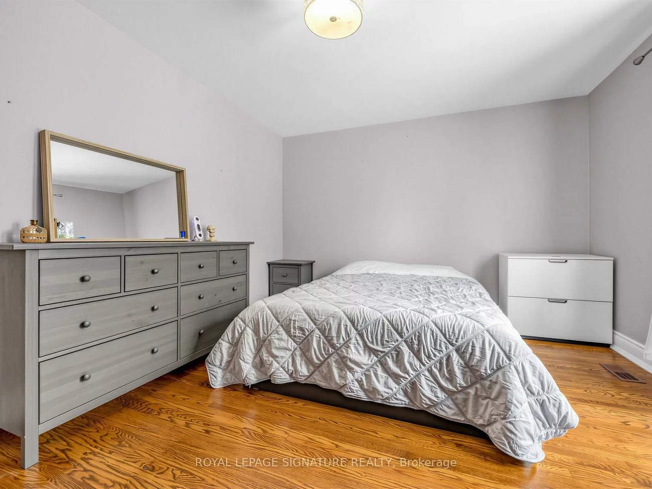 7866, Yonge, Stroud, Innisfil