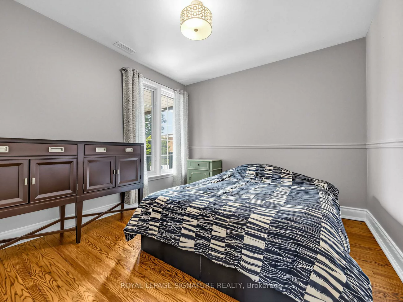 7866, Yonge, Stroud, Innisfil