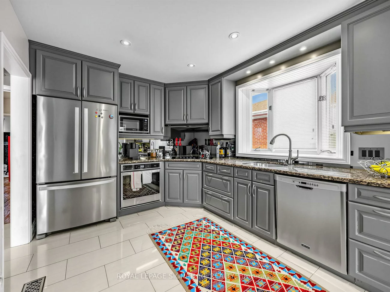 7866, Yonge, Stroud, Innisfil