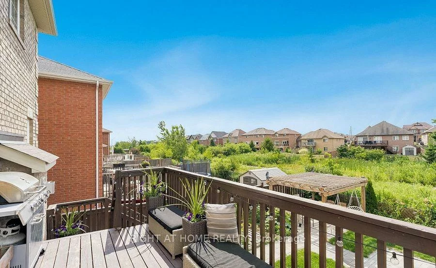 1373, Hunter, Alcona, Innisfil