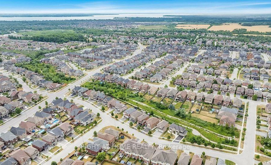 1373, Hunter, Alcona, Innisfil