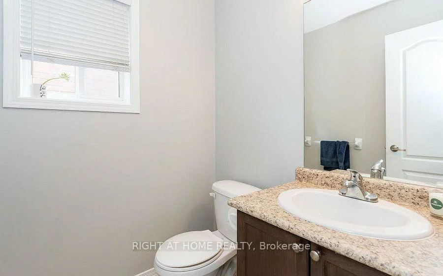 1373, Hunter, Alcona, Innisfil