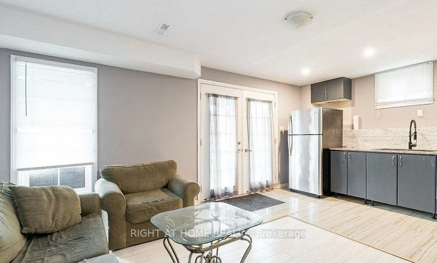 1373, Hunter, Alcona, Innisfil