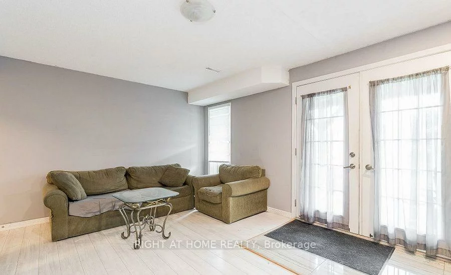 1373, Hunter, Alcona, Innisfil