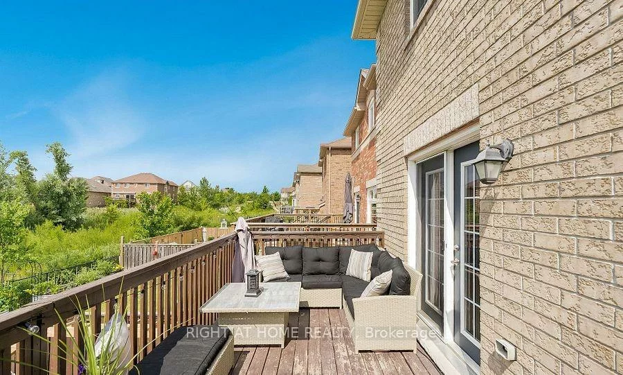 1373, Hunter, Alcona, Innisfil