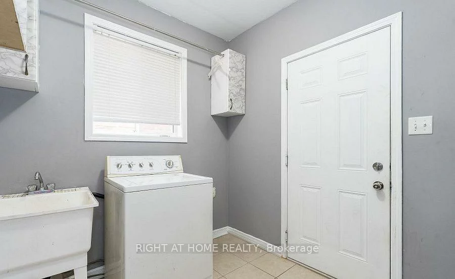 1373, Hunter, Alcona, Innisfil