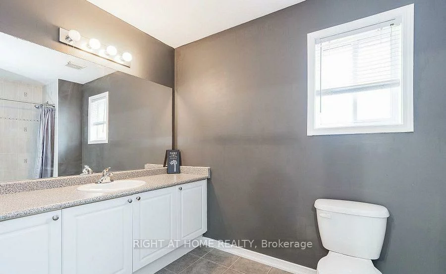 1373, Hunter, Alcona, Innisfil