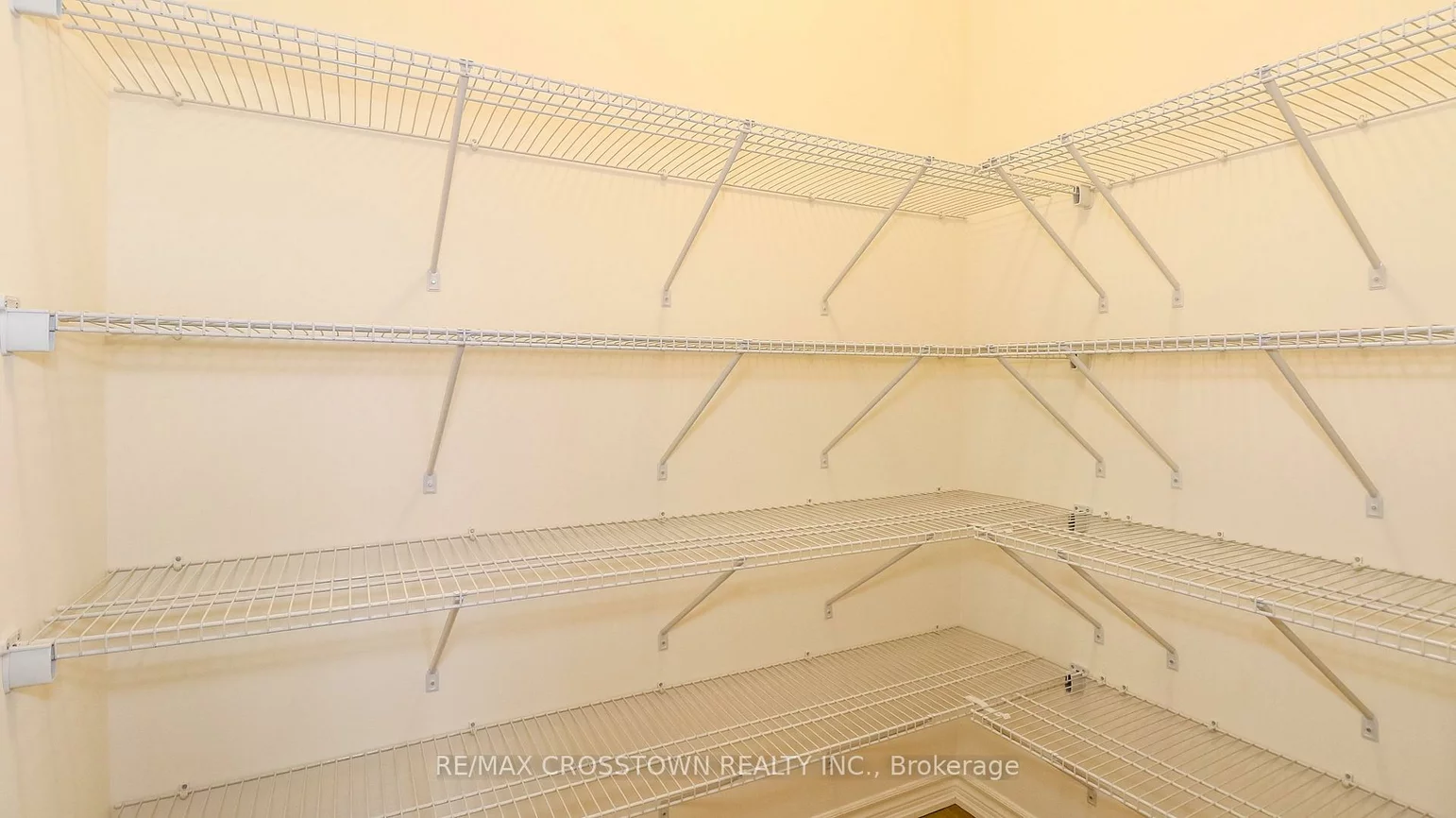 1989, Matteer, Alcona, Innisfil