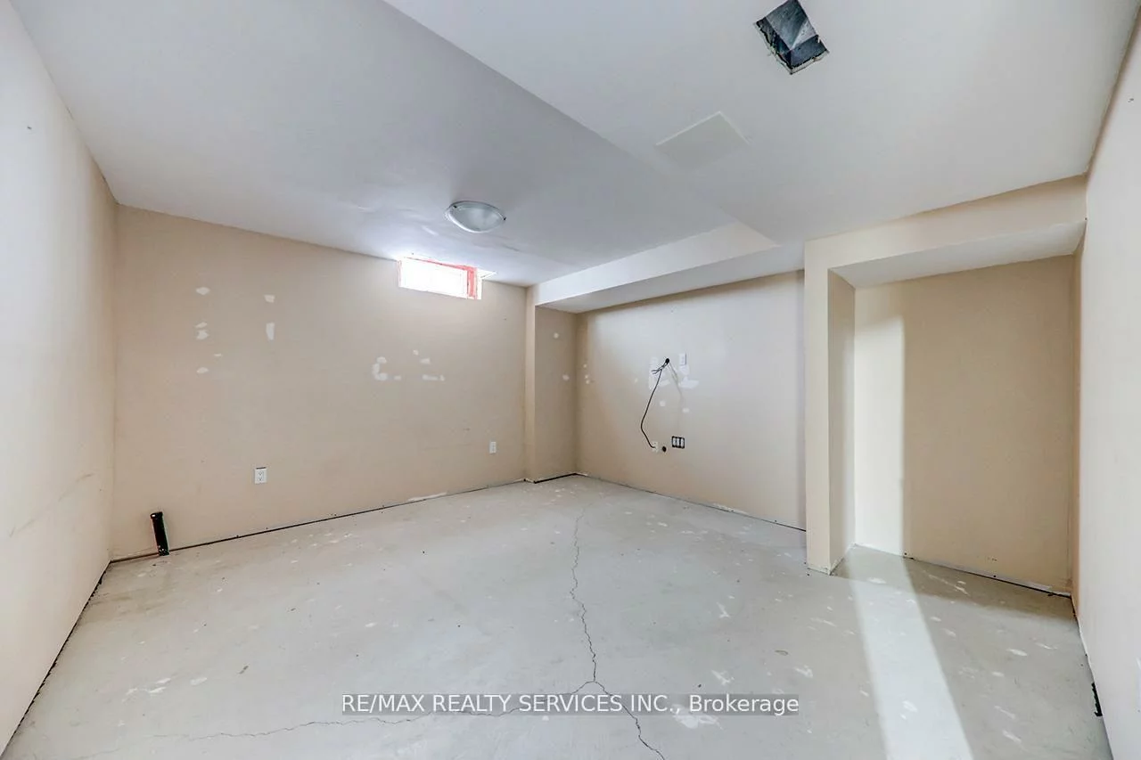 2179, Dawson, Alcona, Innisfil