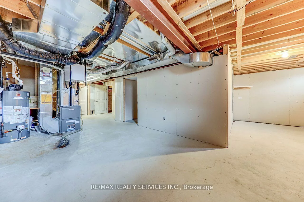 2179, Dawson, Alcona, Innisfil