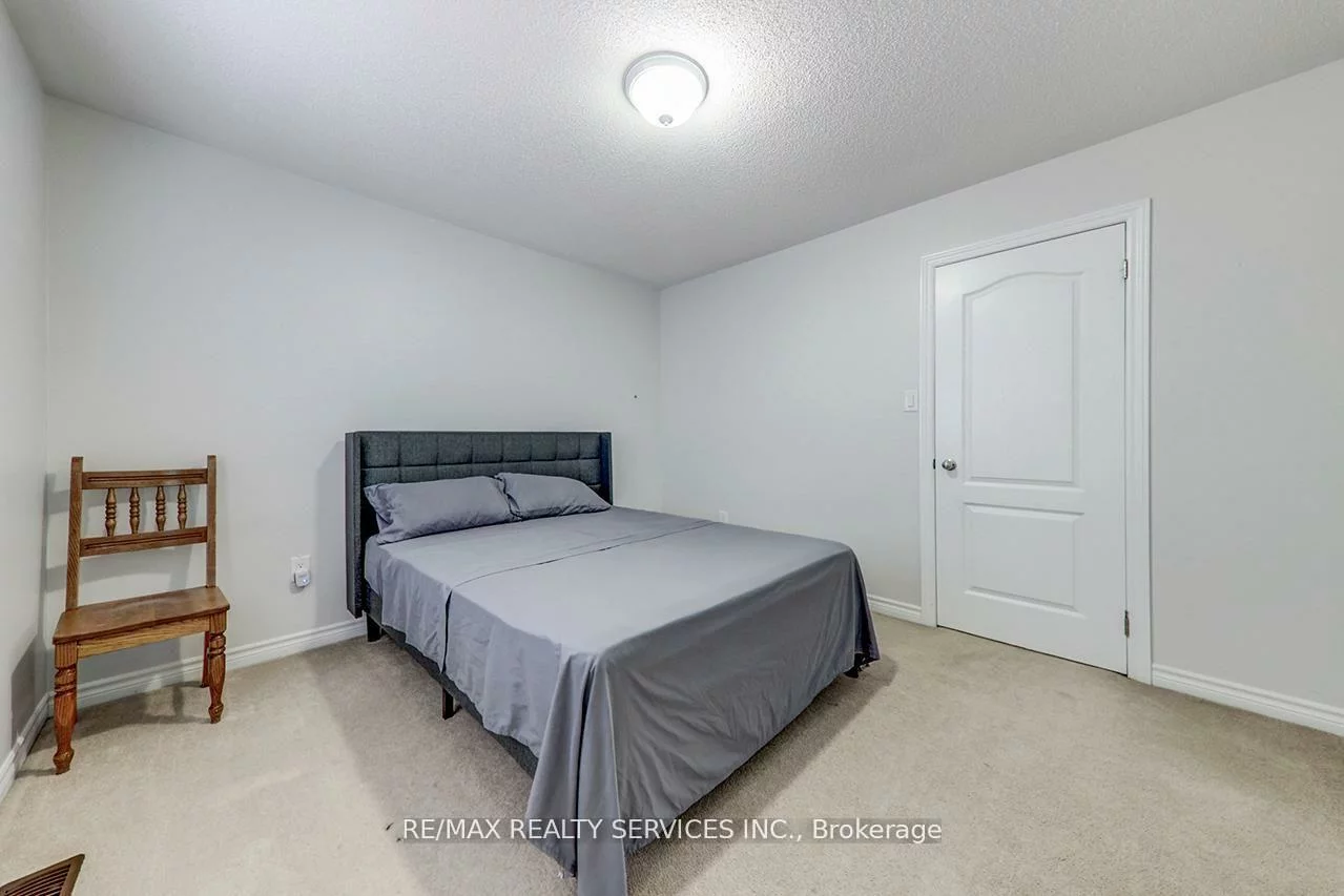 2179, Dawson, Alcona, Innisfil