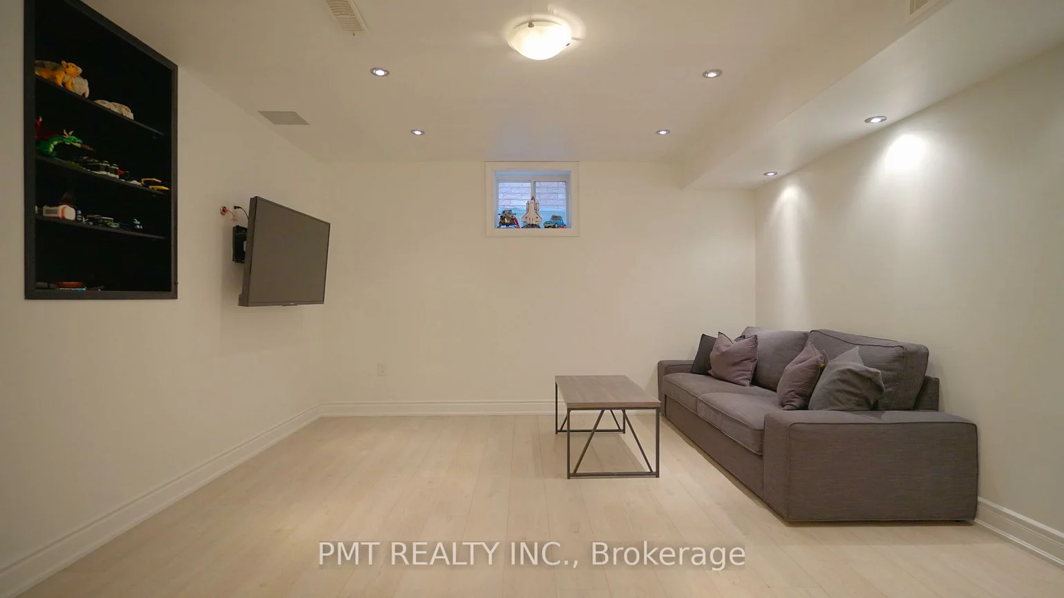 2068, Gibson, Alcona, Innisfil