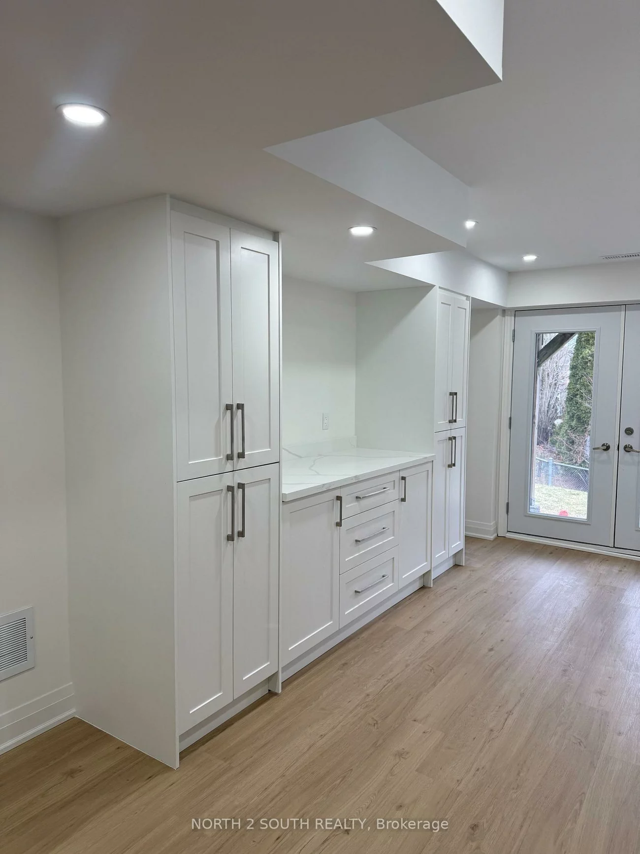 2271, Whitewood, Alcona, Innisfil