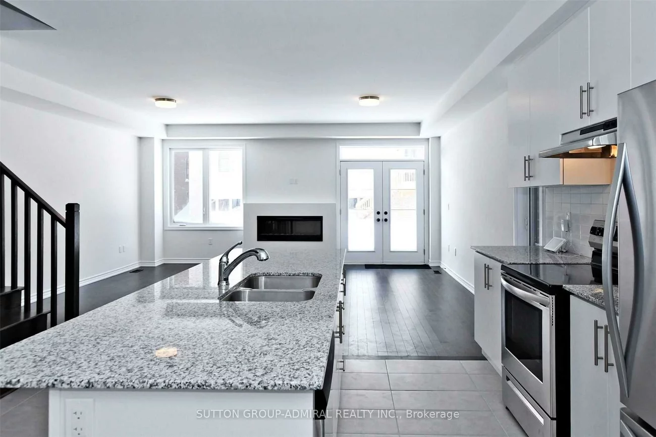 1477, Blackmore, Alcona, Innisfil