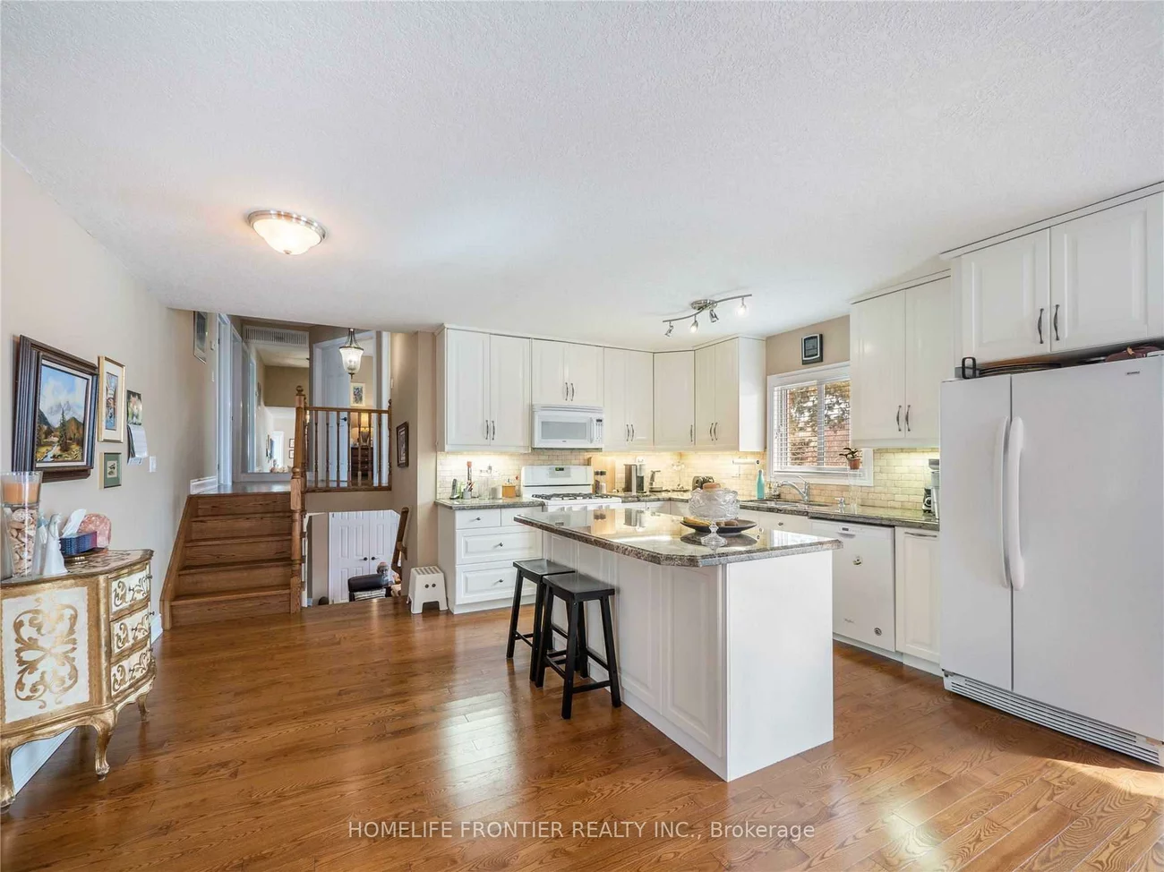 1049, 7th, Alcona, Innisfil