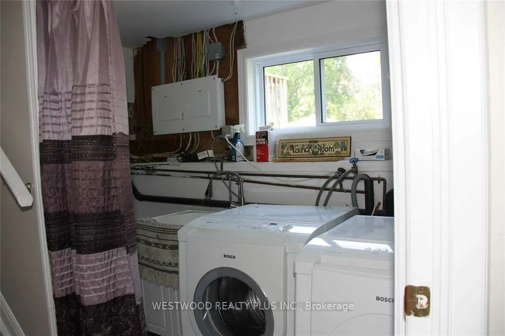 1042, Goshen, Alcona, Innisfil