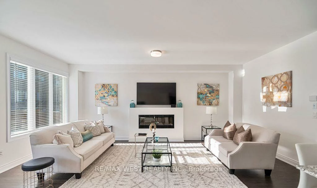 2132, Wilson, Alcona, Innisfil