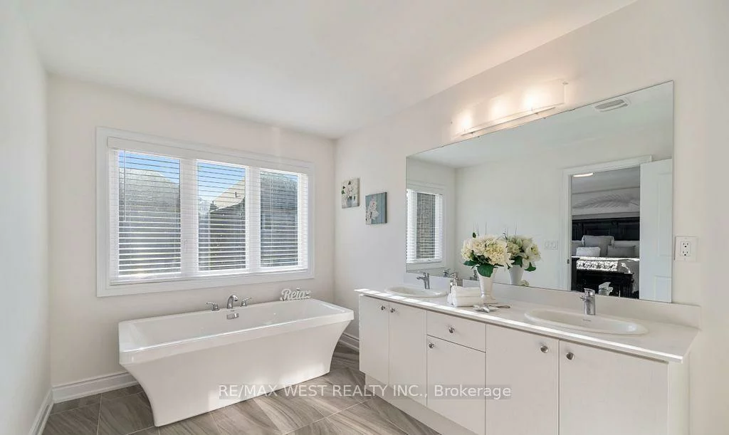 2132, Wilson, Alcona, Innisfil