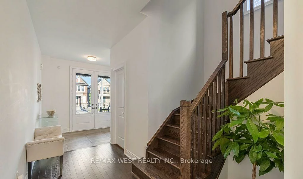 2132, Wilson, Alcona, Innisfil