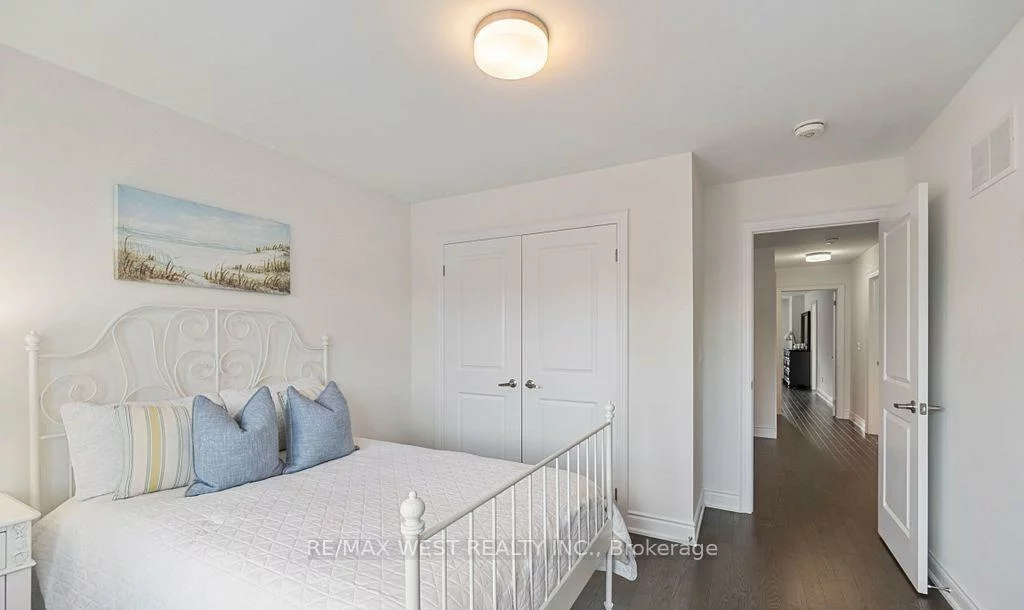 2132, Wilson, Alcona, Innisfil
