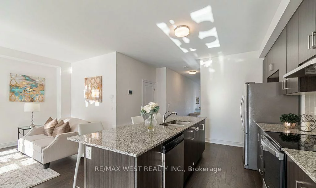 2132, Wilson, Alcona, Innisfil