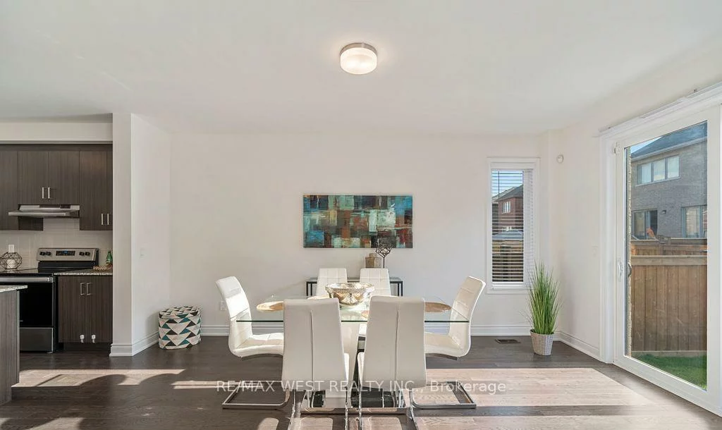 2132, Wilson, Alcona, Innisfil