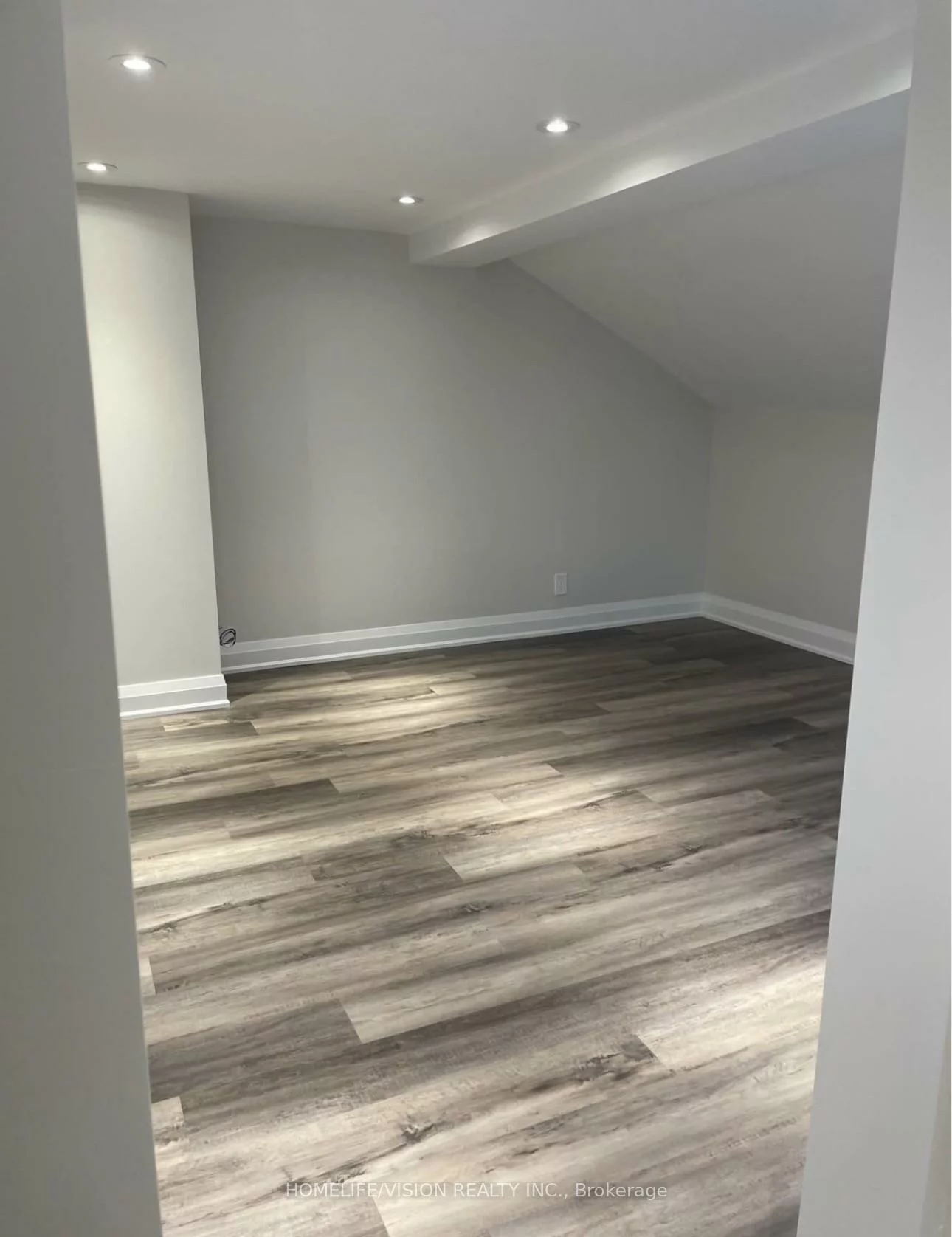 6273, Yonge, Churchill, Innisfil