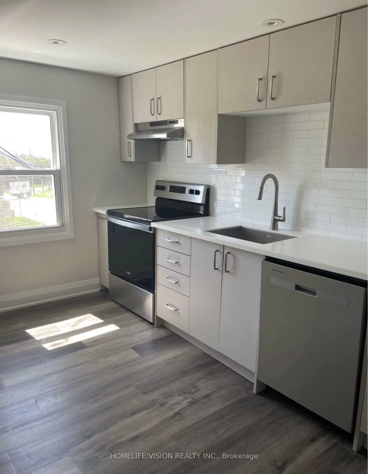 6273, Yonge, Churchill, Innisfil