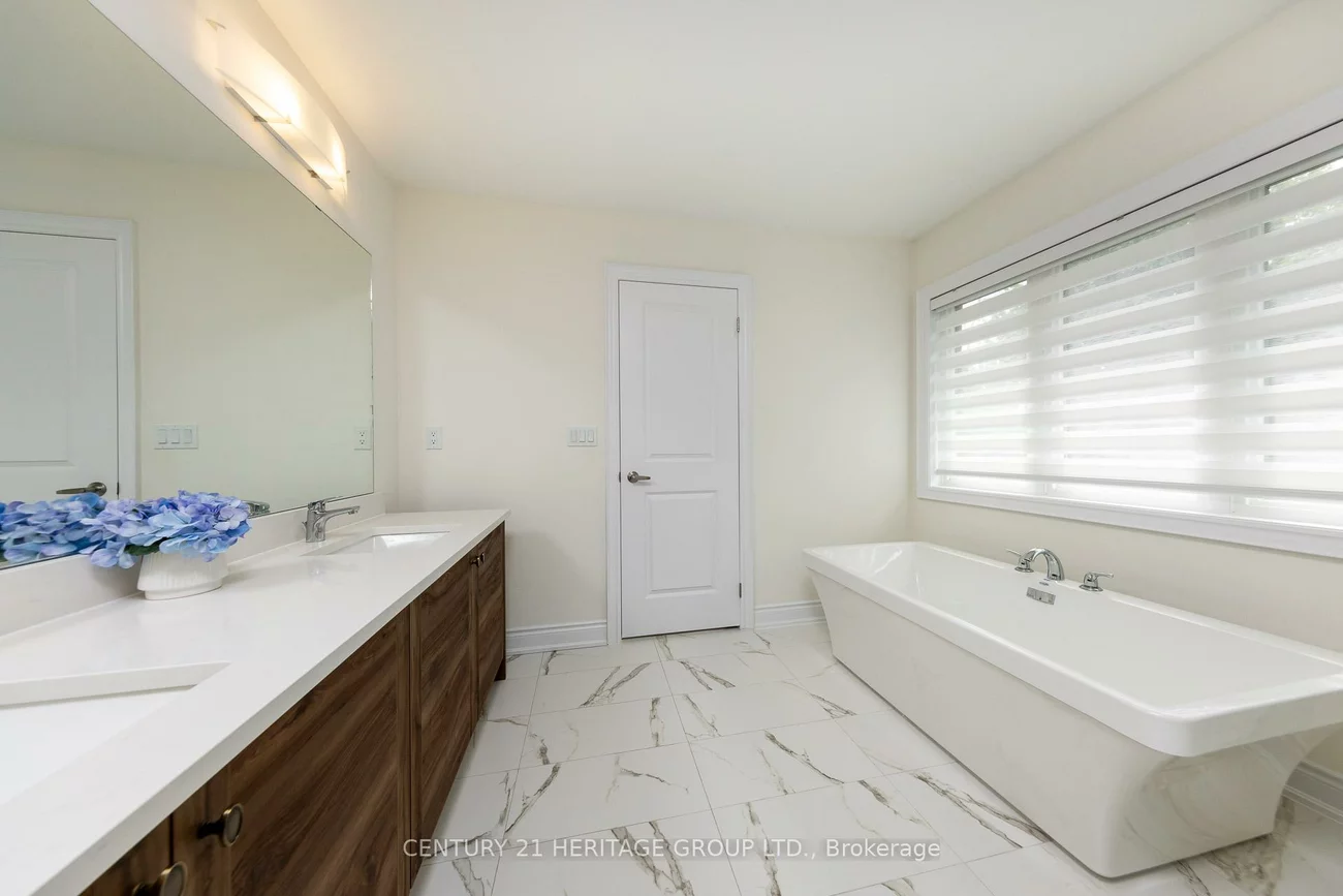 1409, Blackmore, Alcona, Innisfil
