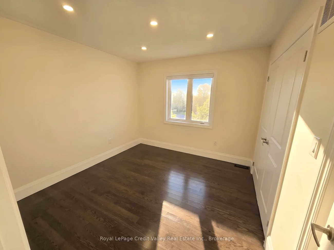 2207, Lozenby, Alcona, Innisfil