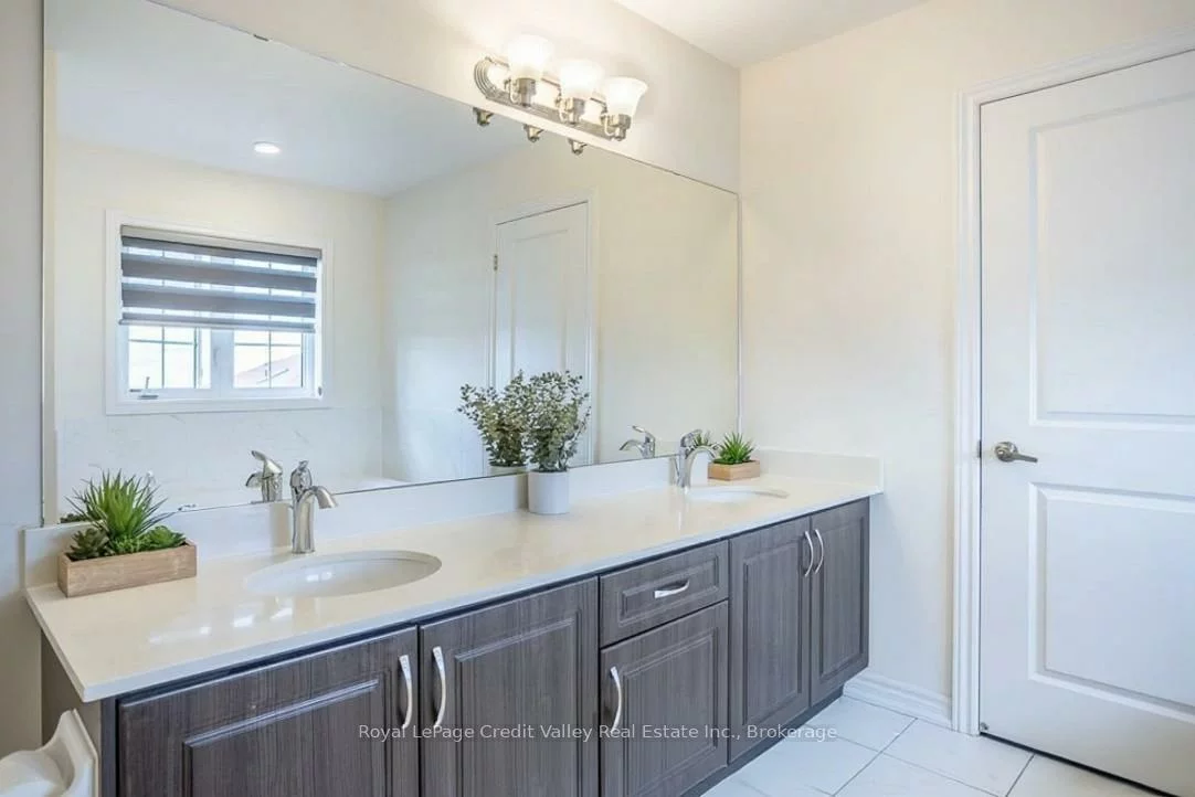 2207, Lozenby, Alcona, Innisfil