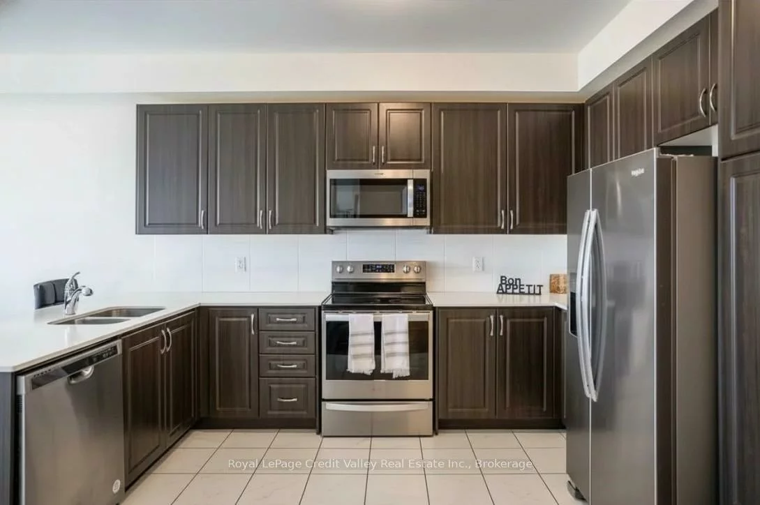 2207, Lozenby, Alcona, Innisfil