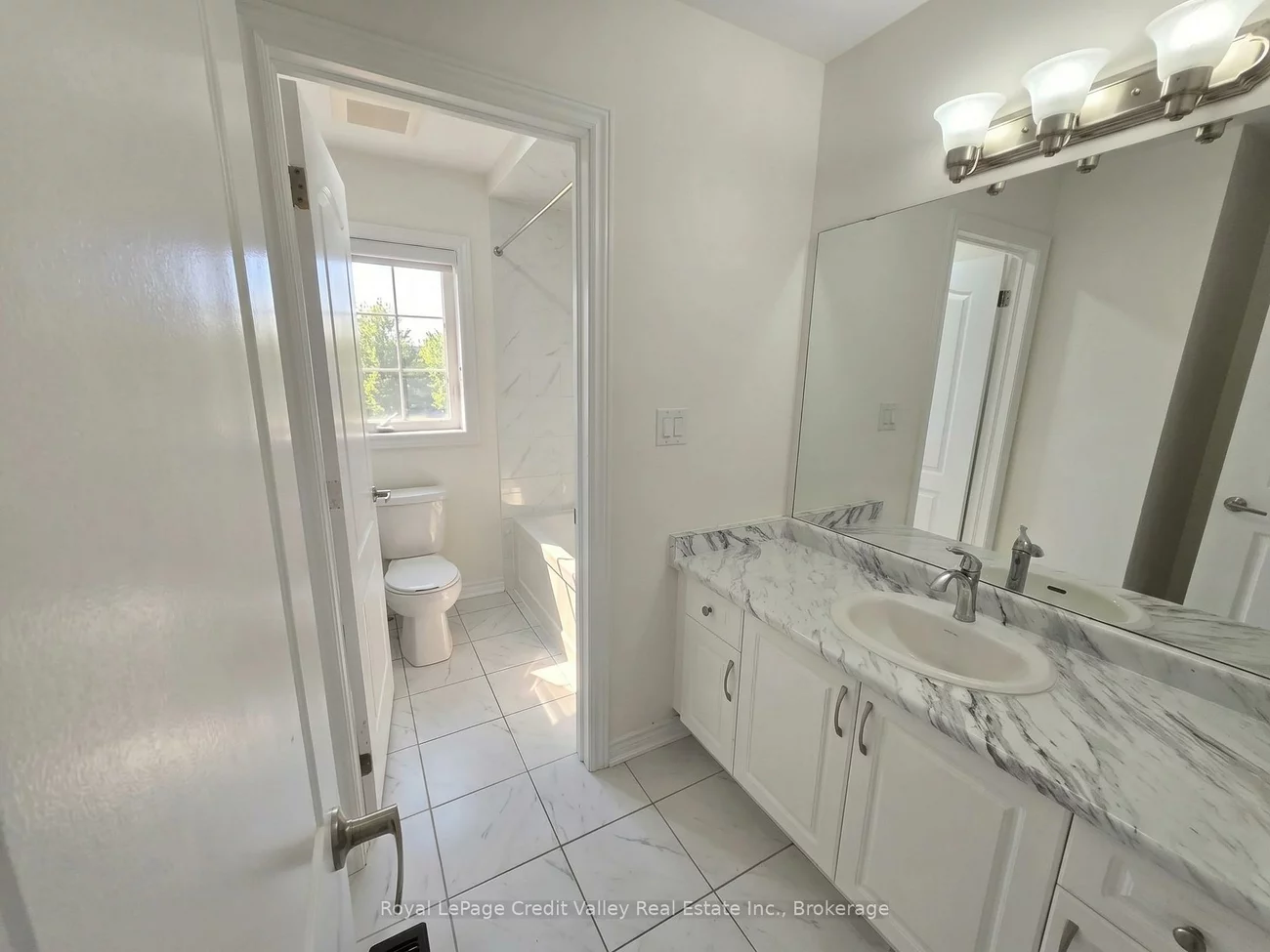 2207, Lozenby, Alcona, Innisfil