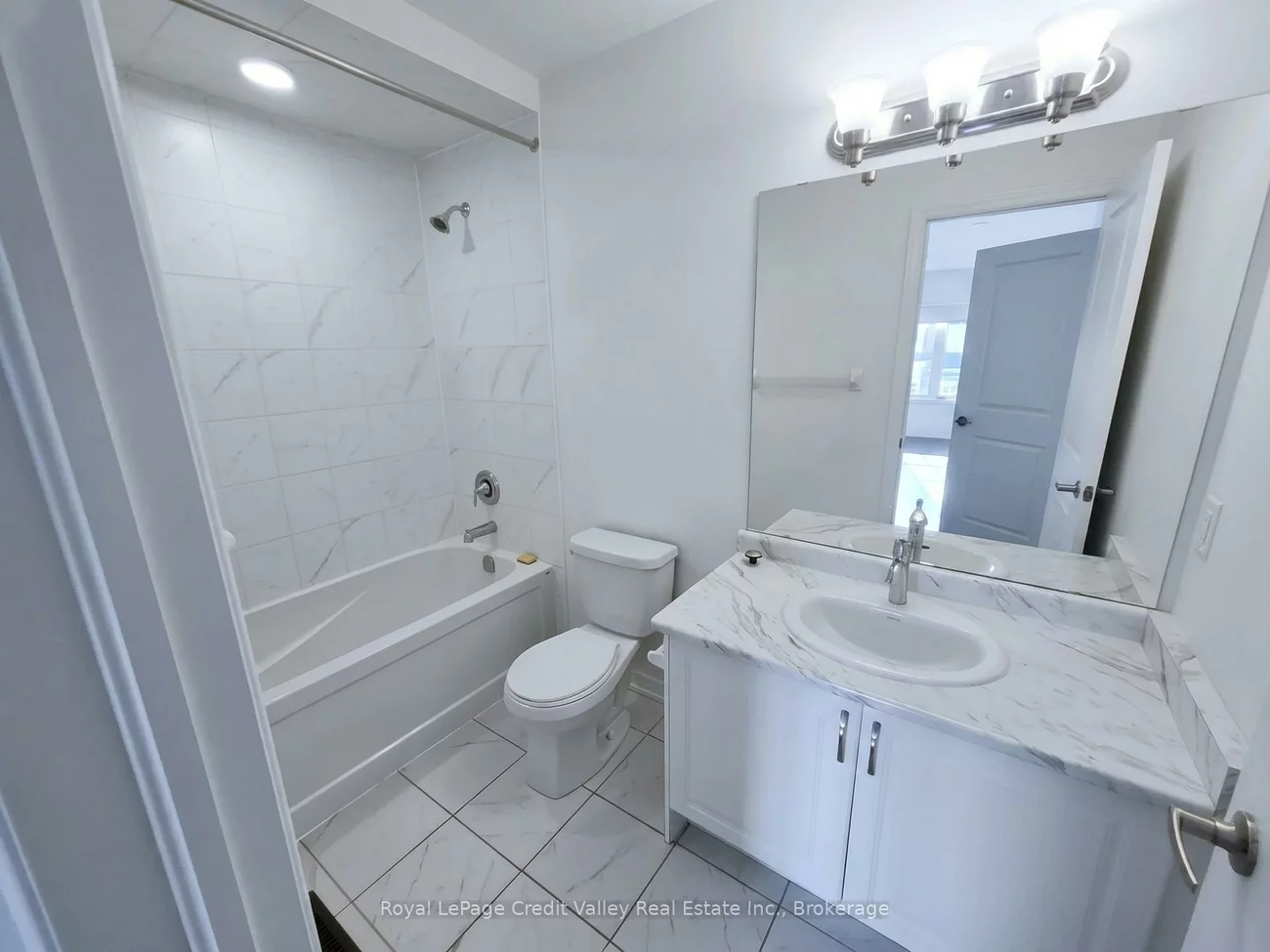 2207, Lozenby, Alcona, Innisfil