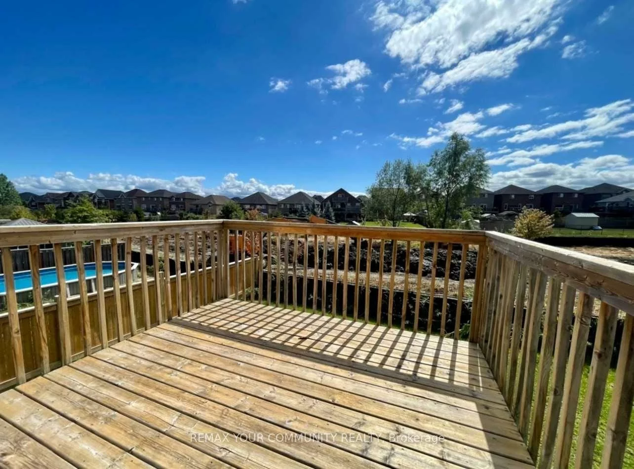 1385, Hunter, Alcona, Innisfil