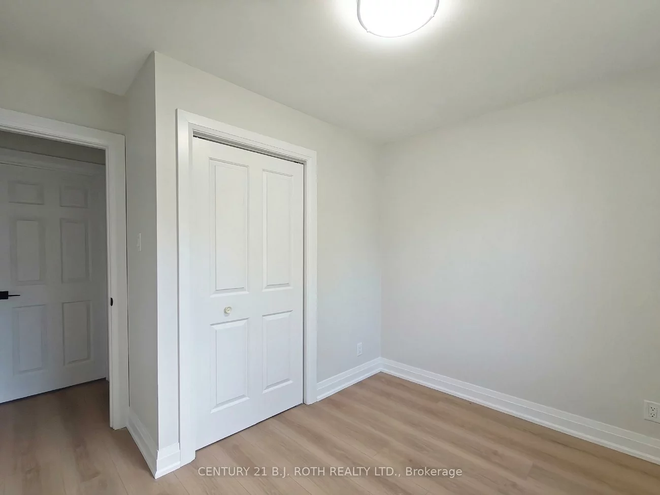 698, Burton, Alcona, Innisfil