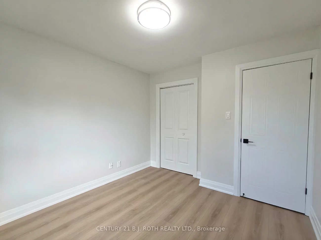 698, Burton, Alcona, Innisfil