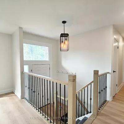 698, Burton, Alcona, Innisfil
