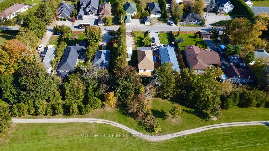 1556, Houston, Rural Innisfil, Innisfil