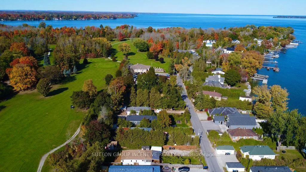 1556, Houston, Rural Innisfil, Innisfil