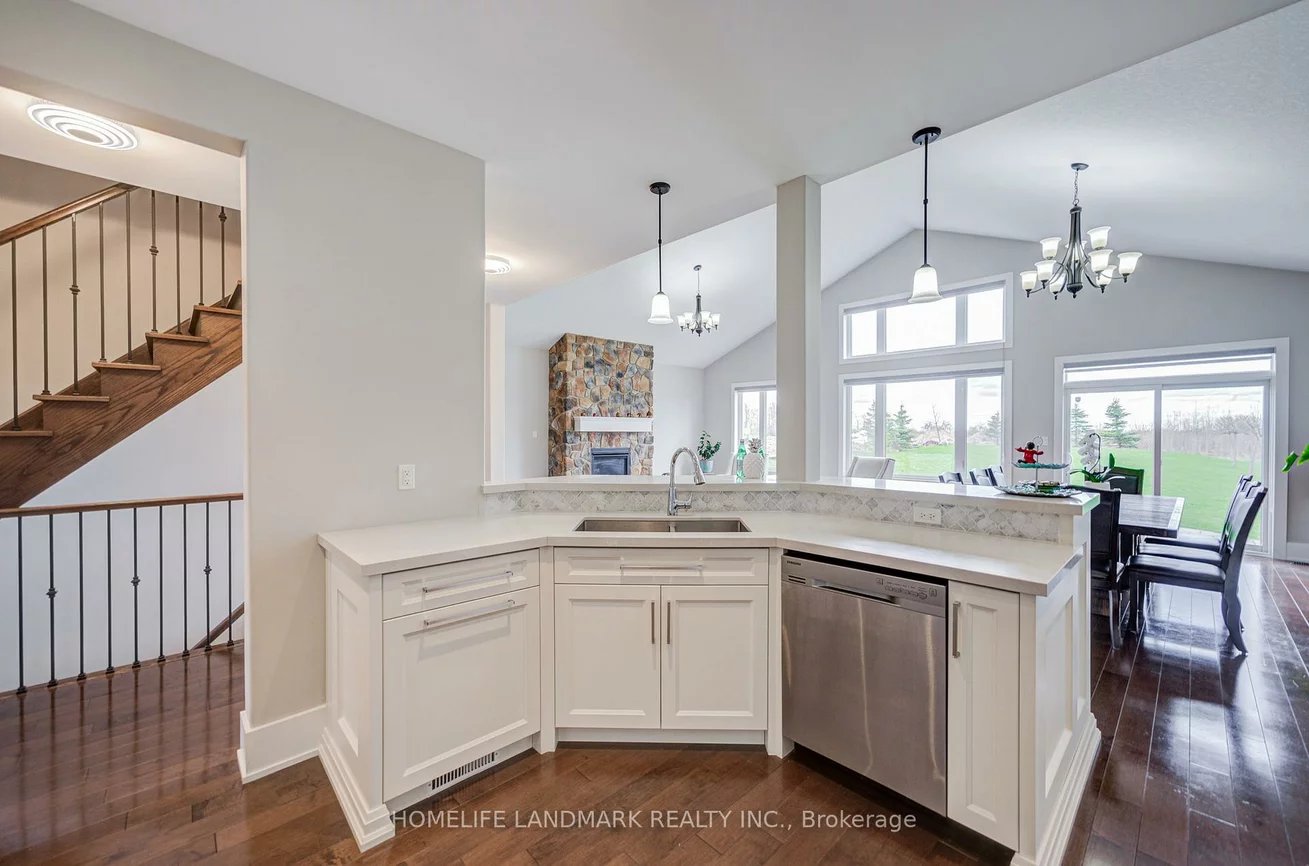 295, Sunnybrae, Stroud, Innisfil
