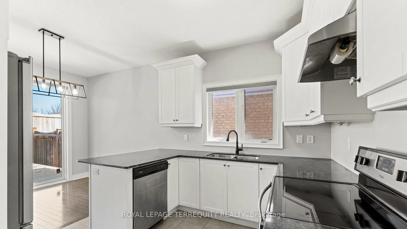 1818, Lamstone, Alcona, Innisfil