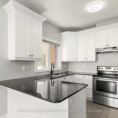 1818, Lamstone, Alcona, Innisfil