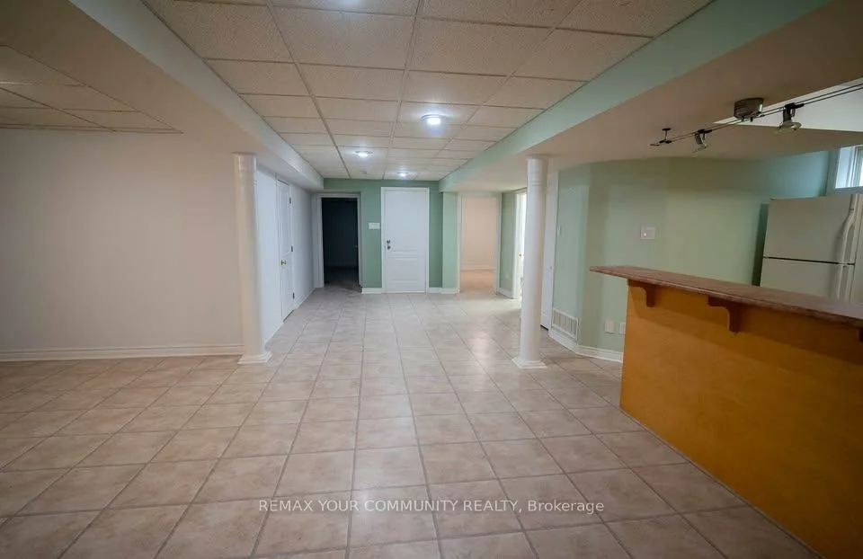 1069, Corrie, Alcona, Innisfil