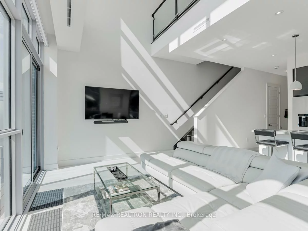 3700, Mangusta, Rural Innisfil, Innisfil