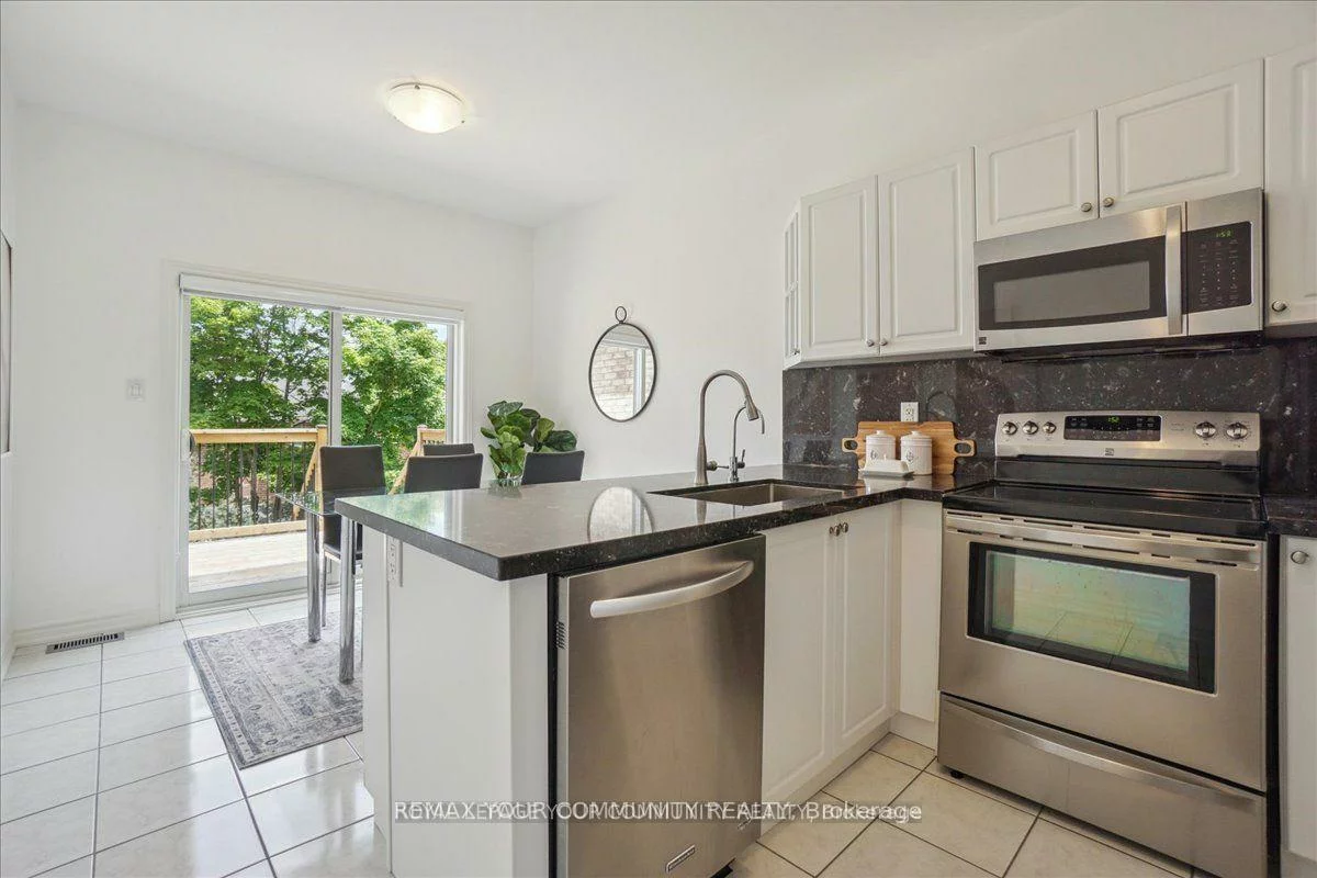 2172, Dawson, Alcona, Innisfil