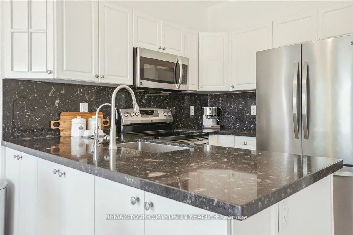 2172, Dawson, Alcona, Innisfil